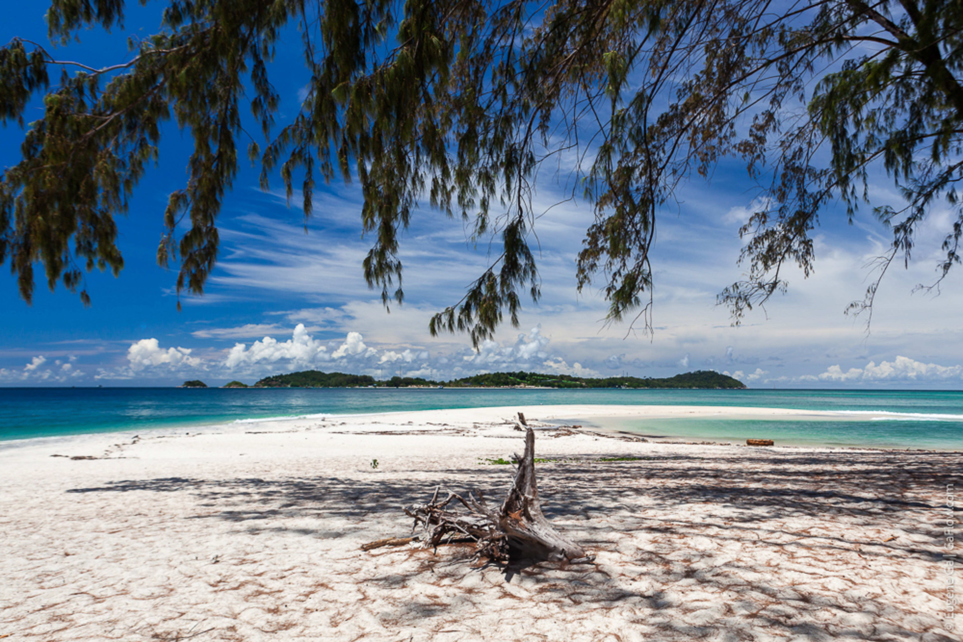 Koh Adang Beach