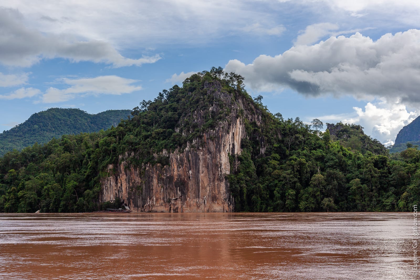 Pak Ou Caves