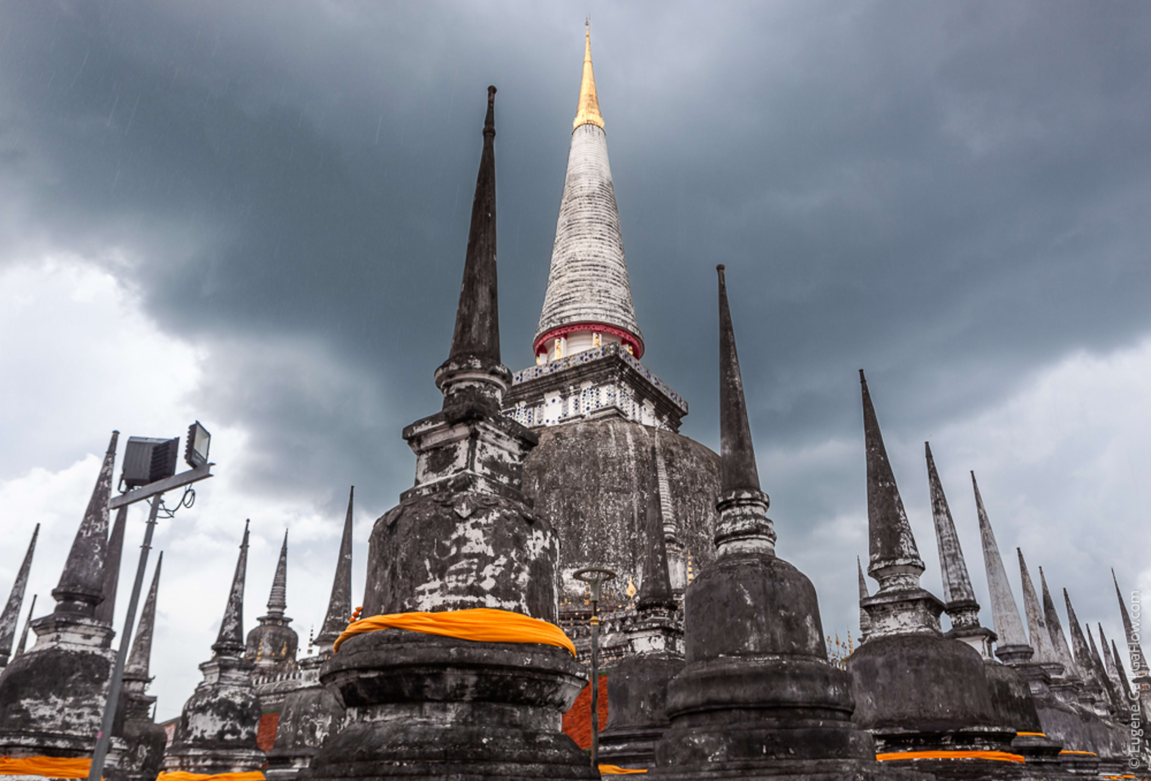 Wat Phra Mahathat Woramahawihan